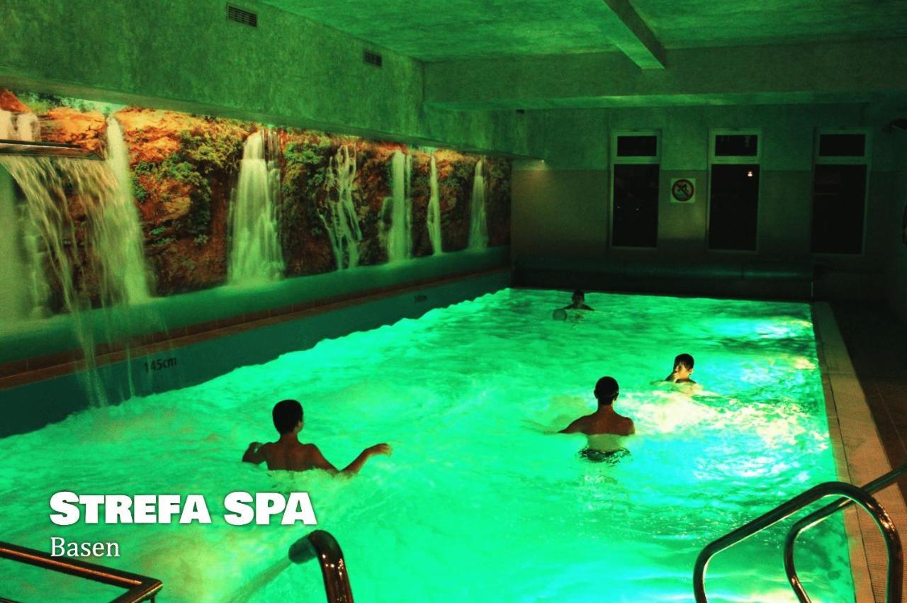 Granada Pensjonat & Spa دوشنيكي زدروي المظهر الخارجي الصورة