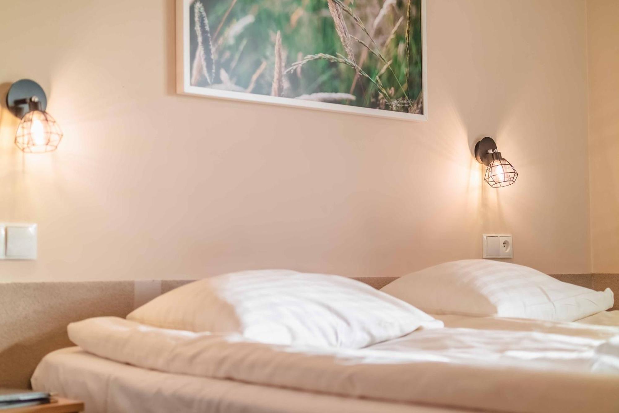 Granada Pensjonat & Spa دوشنيكي زدروي المظهر الخارجي الصورة
